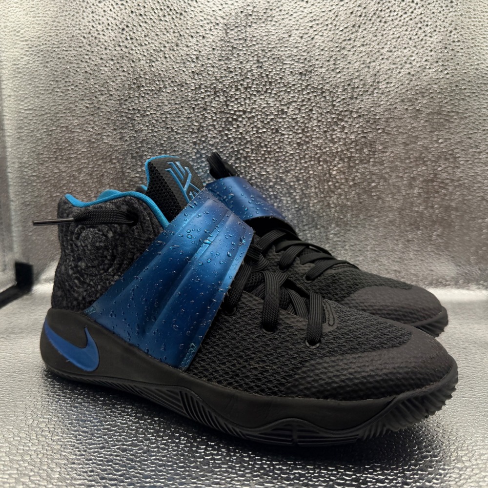 Size 6.5Y Nike Kyrie‎ 2 Basketball Shoes Kids Black Blue Excellent 826673-005
